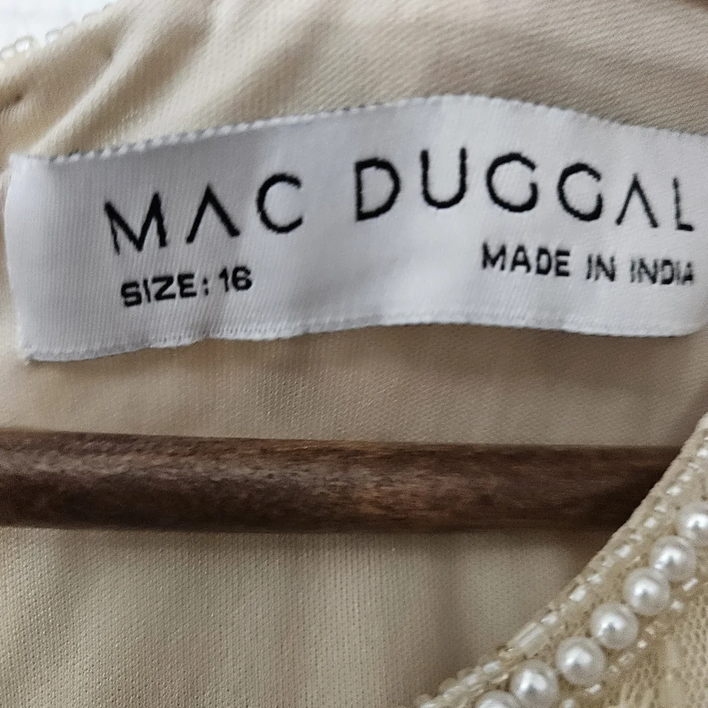Mac Duggal Beige Beaded Bodice elbow sleeve Chiffon A-Line Gown Sz 16 NWOT - Picture 6 of 7
